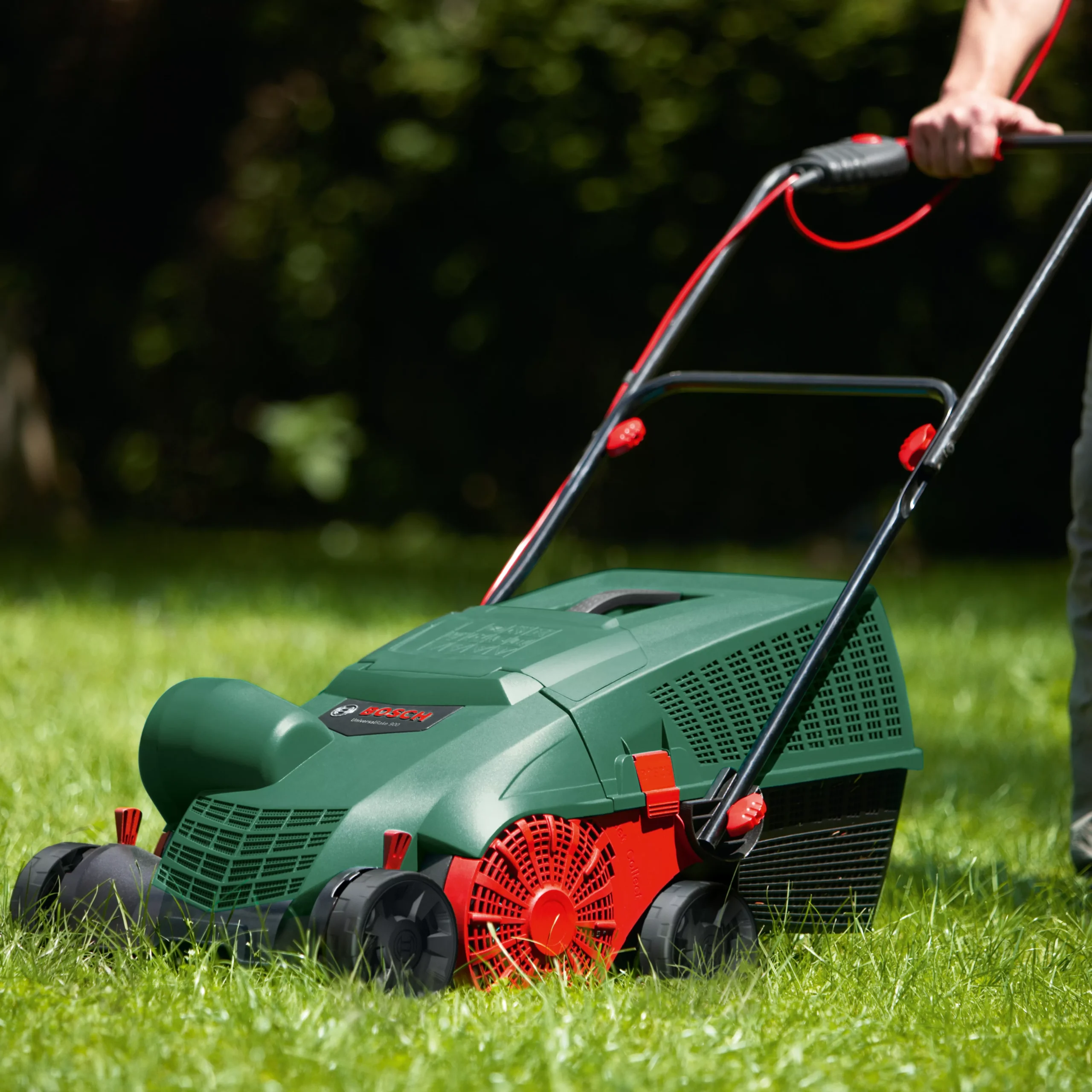 Bosch Lawn & Garden Universalrake900 320mm Corded Raker 6 Bosch Lawn & Garden Universalrake900 320mm Corded Raker - Image 6