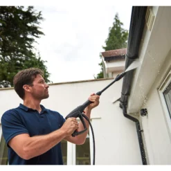 Bosch UniversalAquatak 135 Corded Pressure Washer 1.9kW UniversalAquatak 135 -Flyymo Care Garden Shop bosch universalaquatak 135 corded pressure washer 1 9kw universalaquatak 1353165140883825 01i bq