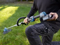 Erbauer 300mm Cordless Grass Trimmer EGT18-Li - KIT 20 Erbauer 300mm Cordless Grass Trimmer EGT18-Li - KIT -Flyymo Care Garden Shop erbauer 300mm cordless grass trimmer egt18 li kit3663602418245 27i
