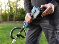 Erbauer 300mm Cordless Grass Trimmer EGT18-Li - KIT 22 Erbauer 300mm Cordless Grass Trimmer EGT18-Li - KIT -Flyymo Care Garden Shop erbauer 300mm cordless grass trimmer egt18 li kit3663602418245 31i