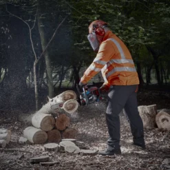 Erbauer ECSP41 41cc 400mm Petrol Chainsaw 15 Erbauer ECSP41 41cc 400mm Petrol Chainsaw -Flyymo Care Garden Shop erbauer ecsp41 41cc 400mm petrol chainsaw5059340255897 01i