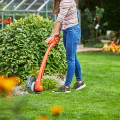 Flymo EasiTrim 250 18V 250mm Cordless Grass Trimmer -Flyymo Care Garden Shop flymo easitrim 250 18v 250mm cordless grass trimmer7392930760943 05i bq