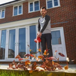 Flymo PowerVac 2700 Corded 2700W 100-230V Blower & Vacuum 9 Flymo PowerVac 2700 Corded 2700W 100-230V Blower & Vacuum -Flyymo Care Garden Shop flymo powervac 2700 corded 2700w 100 230v blower vacuum7392930664807 01i bq