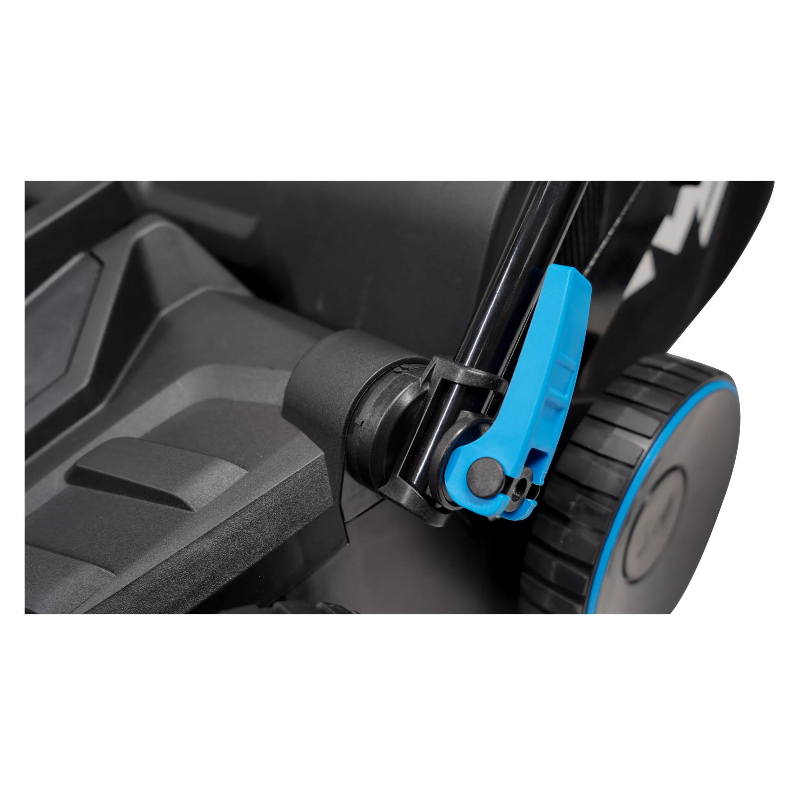 Mac Allister MSRP1800-3 930W 370mm Corded Raker & Scarifier - Image 16