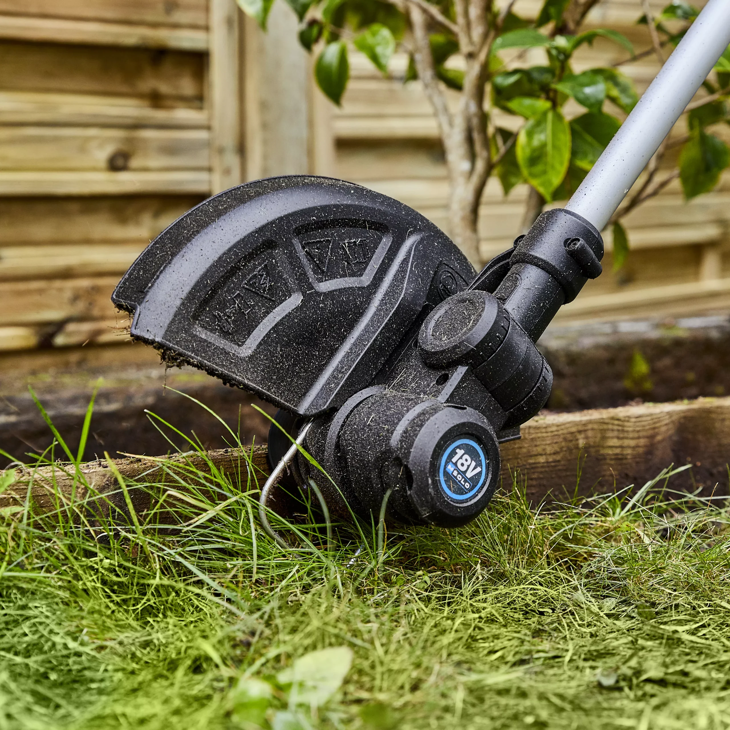 Mac Allister Solo 18V 250mm Cordless Grass Trimmer MGT1825-Li - Image 3