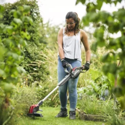 Mountfield Freedom100 250mm Cordless Grass Trimmer MTR 20 Li Kit -Flyymo Care Garden Shop mountfield freedom100 250mm cordless grass trimmer mtr 20 li kit8008984844612 01i bq
