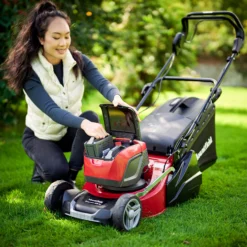 Mountfield Freedom500 Range Empress 41 R Li Kit / 299439073/M22 Cordless 48V Rotary Lawnmower -Flyymo Care Garden Shop mountfield freedom500 range empress 41 r li kit 299439073 m22 cordless 48v rotary lawnmower8008984851429 22c